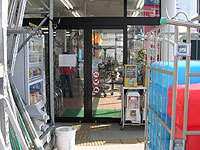 コメリH&G福崎店 入口