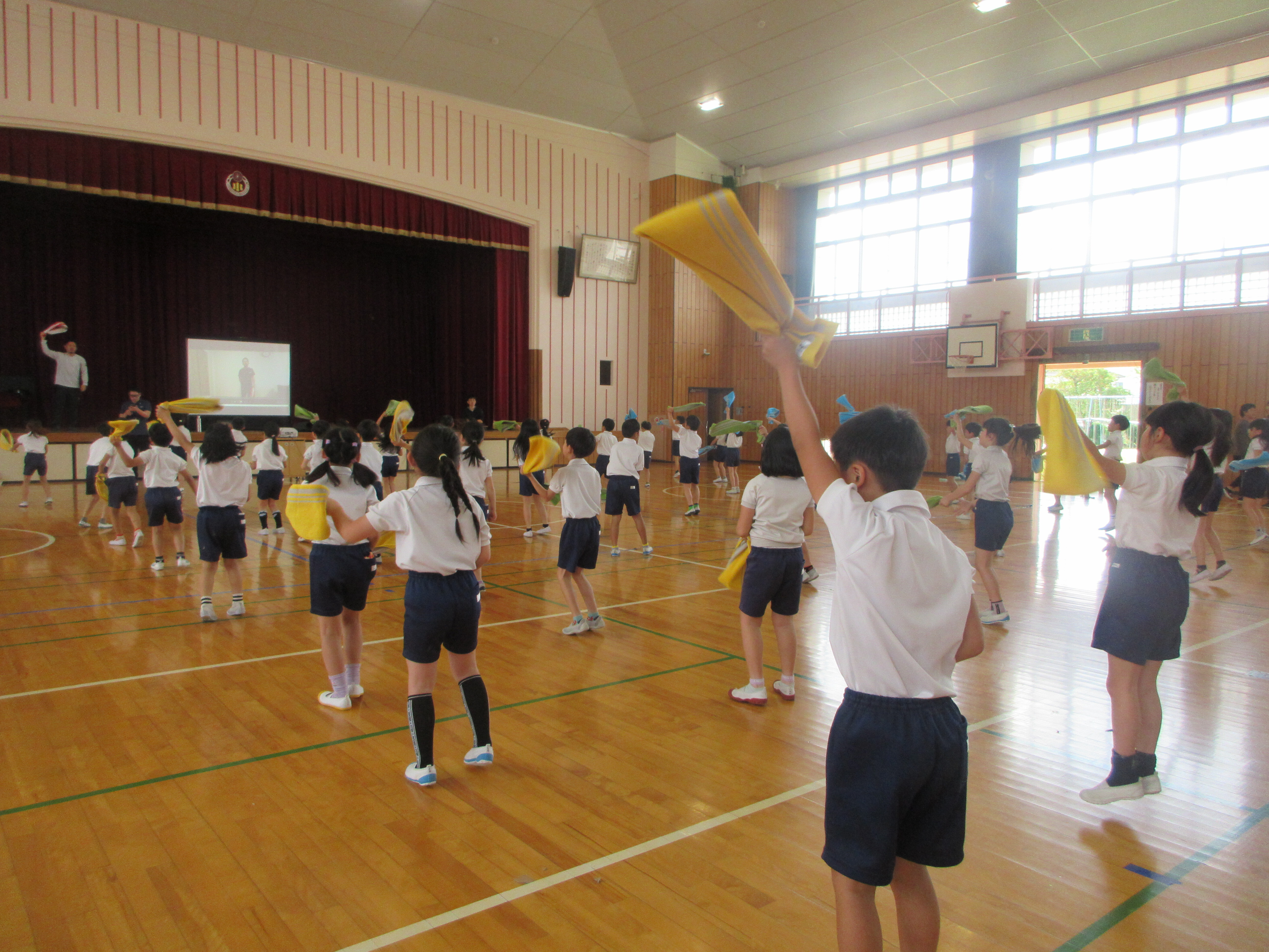 ダンスに取り組むようす