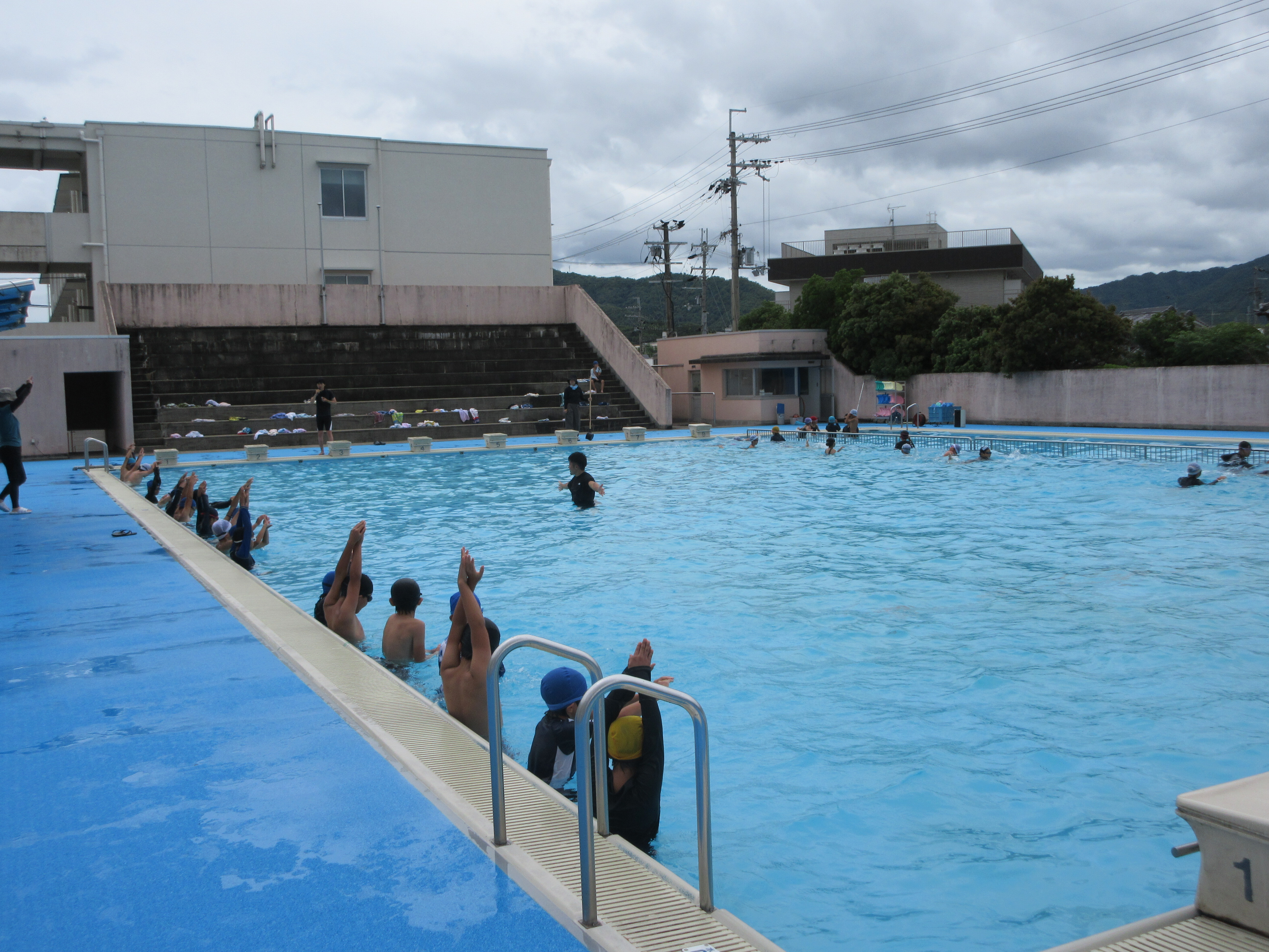 水泳のようす