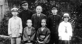 中学生のころの吉識雅夫とご家族